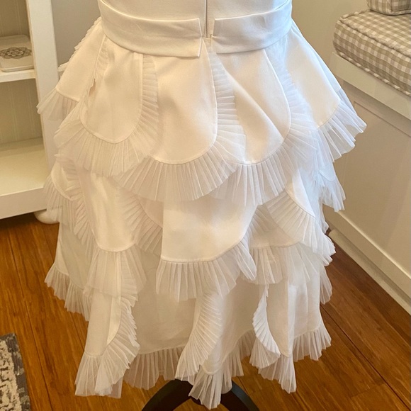 BCBG white cocktail dress size 4 - Picture 2 of 6